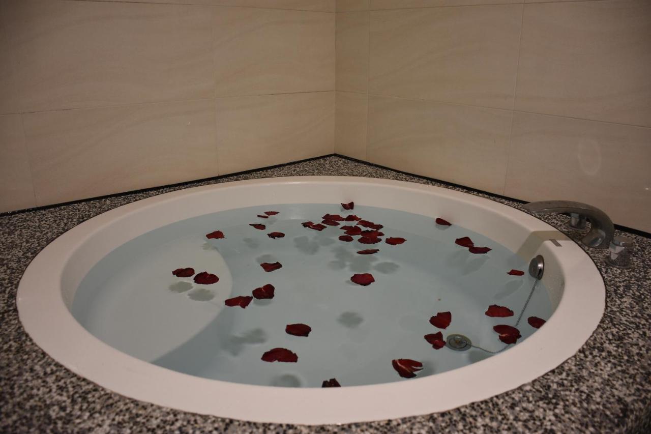 Walker Hotel - Zhengyi 2 Đài Bắc Ngoại thất bức ảnh