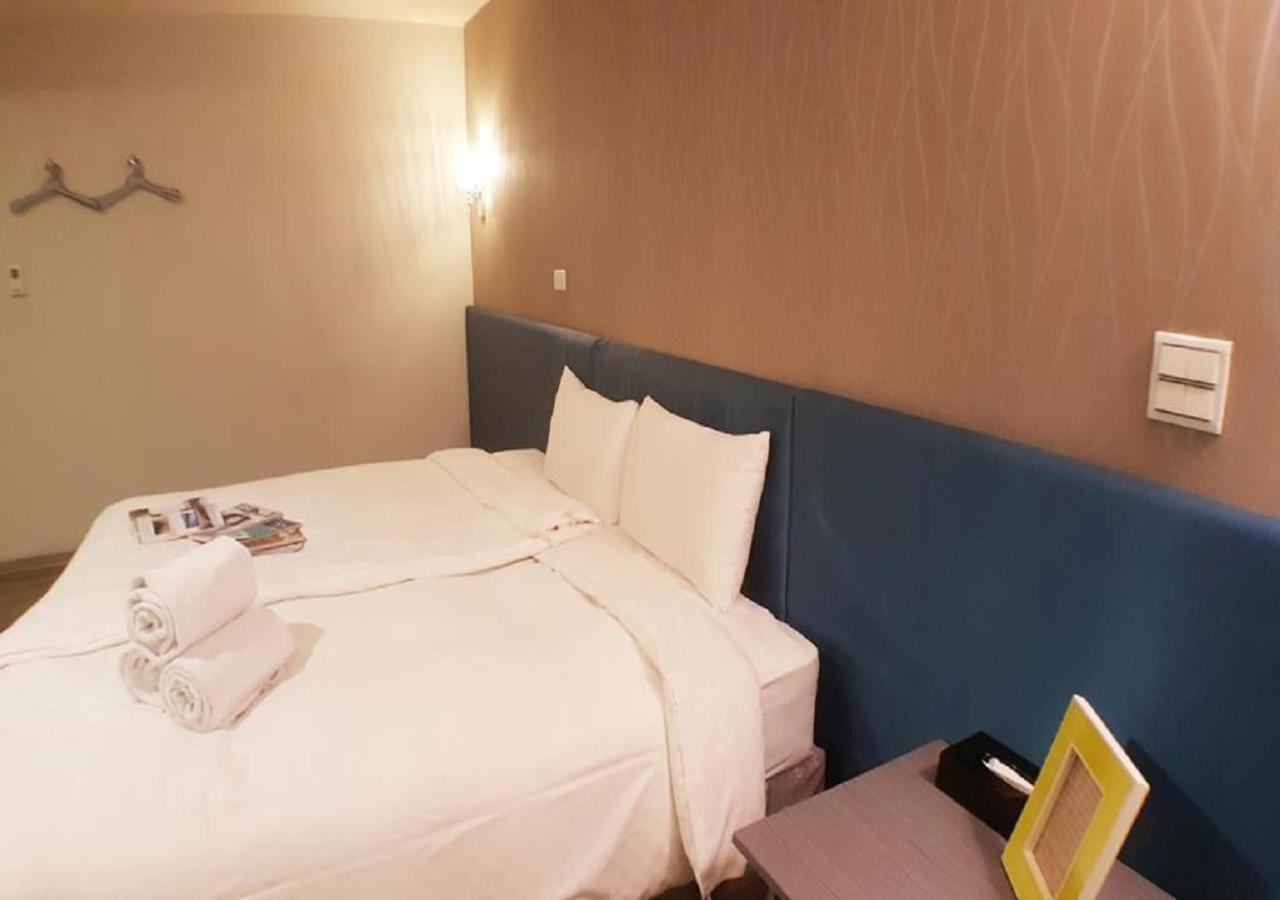 Walker Hotel - Zhengyi 2 Đài Bắc Ngoại thất bức ảnh
