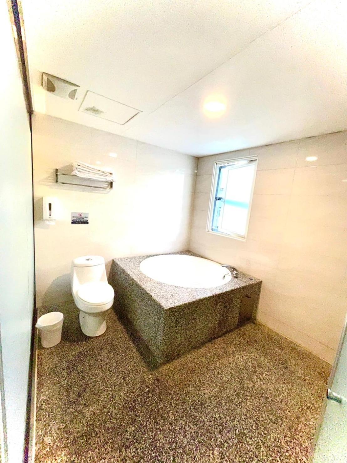 Walker Hotel - Zhengyi 2 Đài Bắc Ngoại thất bức ảnh